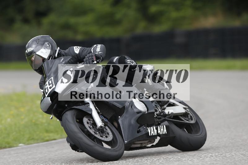 /37 28.07.2025 Dunlop Ride und Test Day ADR/Einsteiger gruen/69